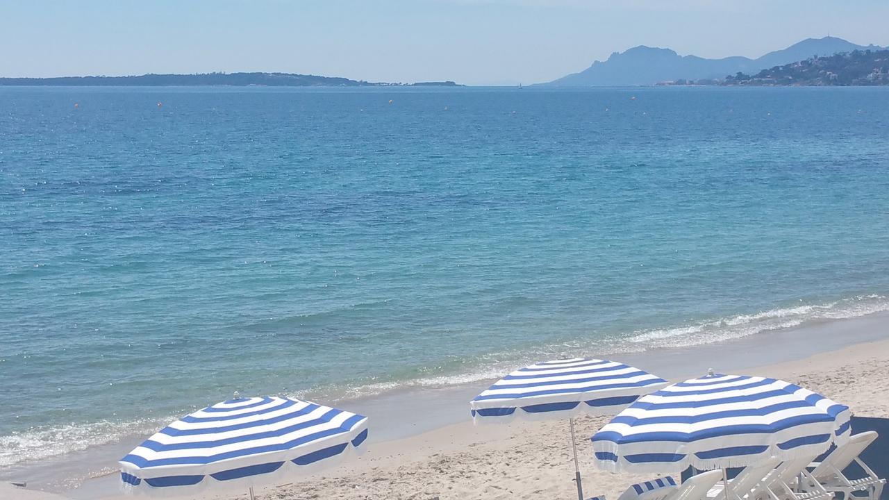 Appartement Les Pins Bleus à Juan-les-Pins Extérieur photo