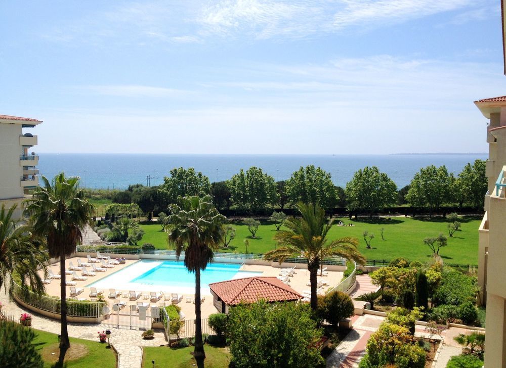 Appartement Les Pins Bleus à Juan-les-Pins Extérieur photo